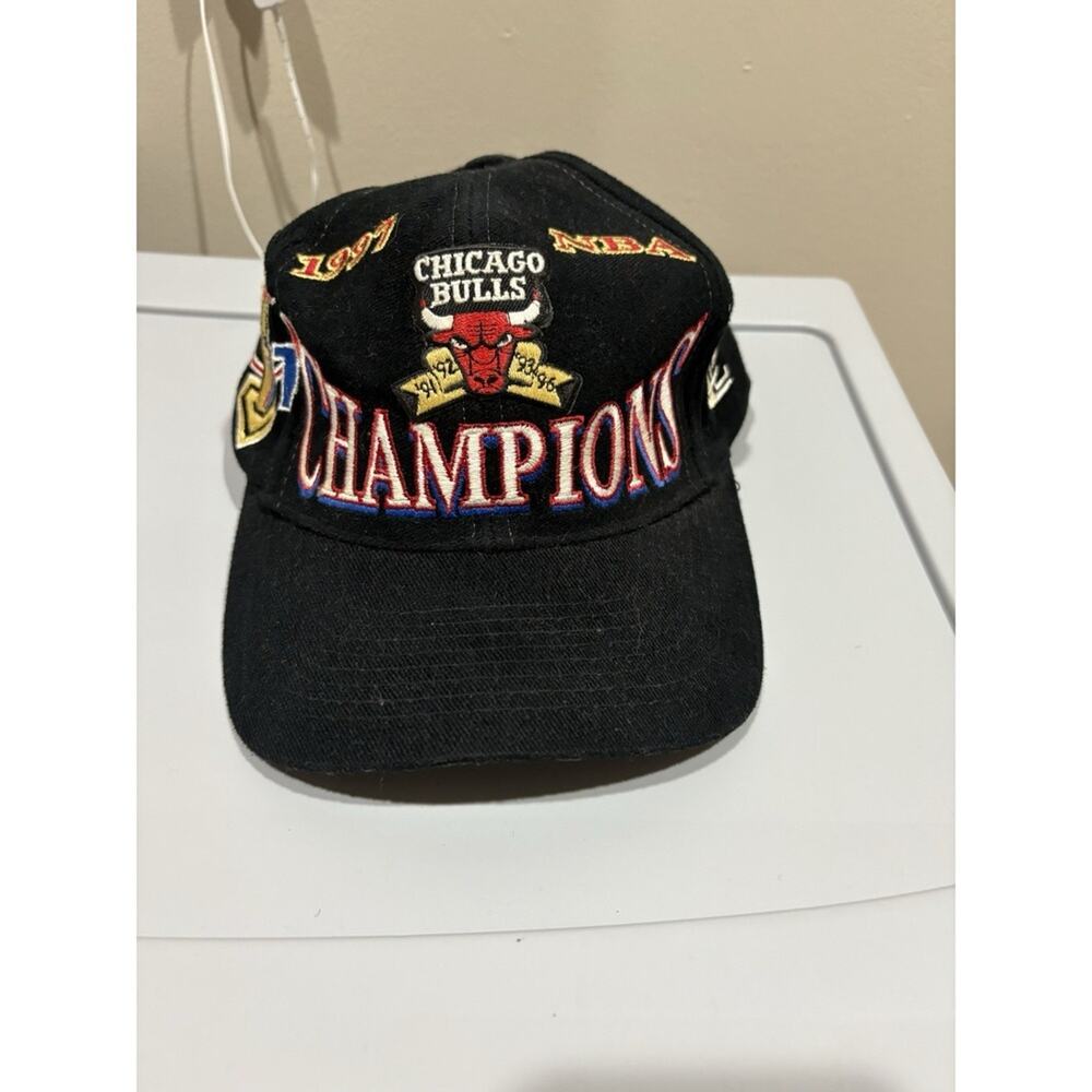 1997 Chicago Bulls NBA Champions Hat